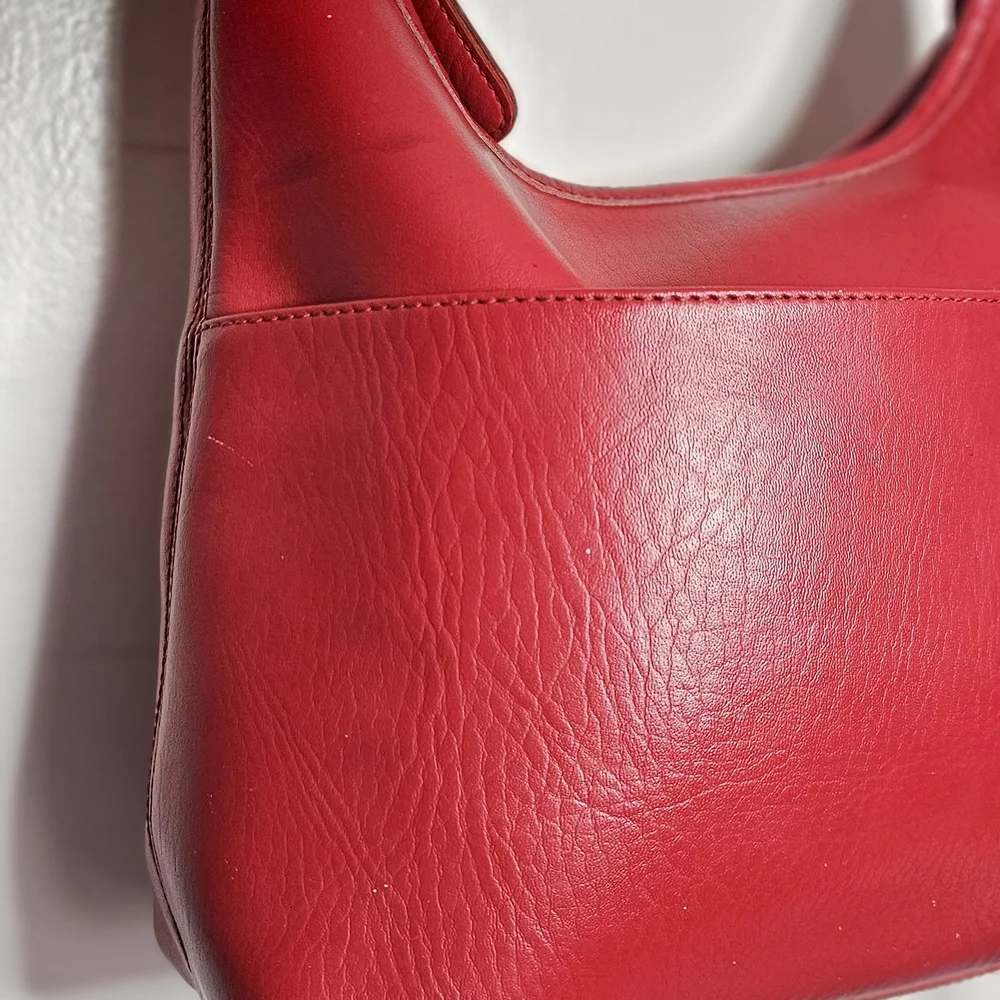 Vintage Coach Soho Red Leather Baguette / Hobo Bag (No. L4C-9956) - Picture 12 of 16